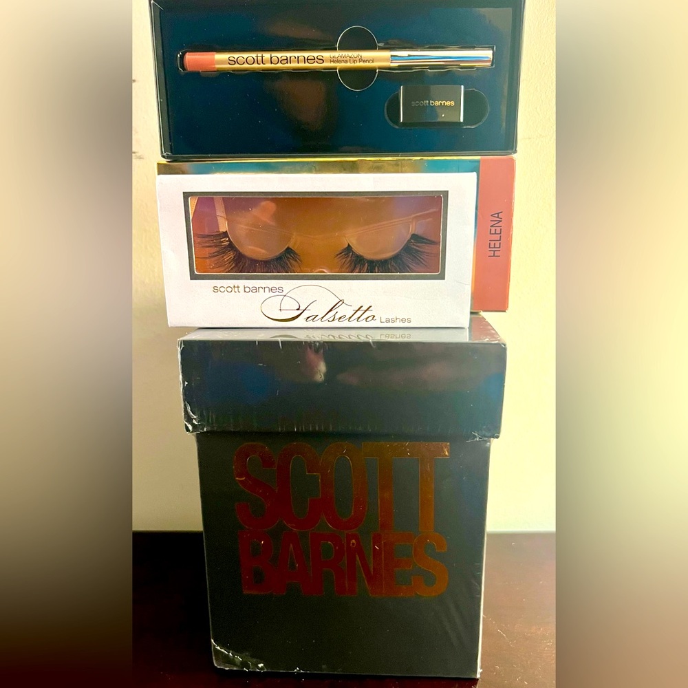 Scott Barnes bundle: Eyelashes,lip liner and Hollywood snow globe.